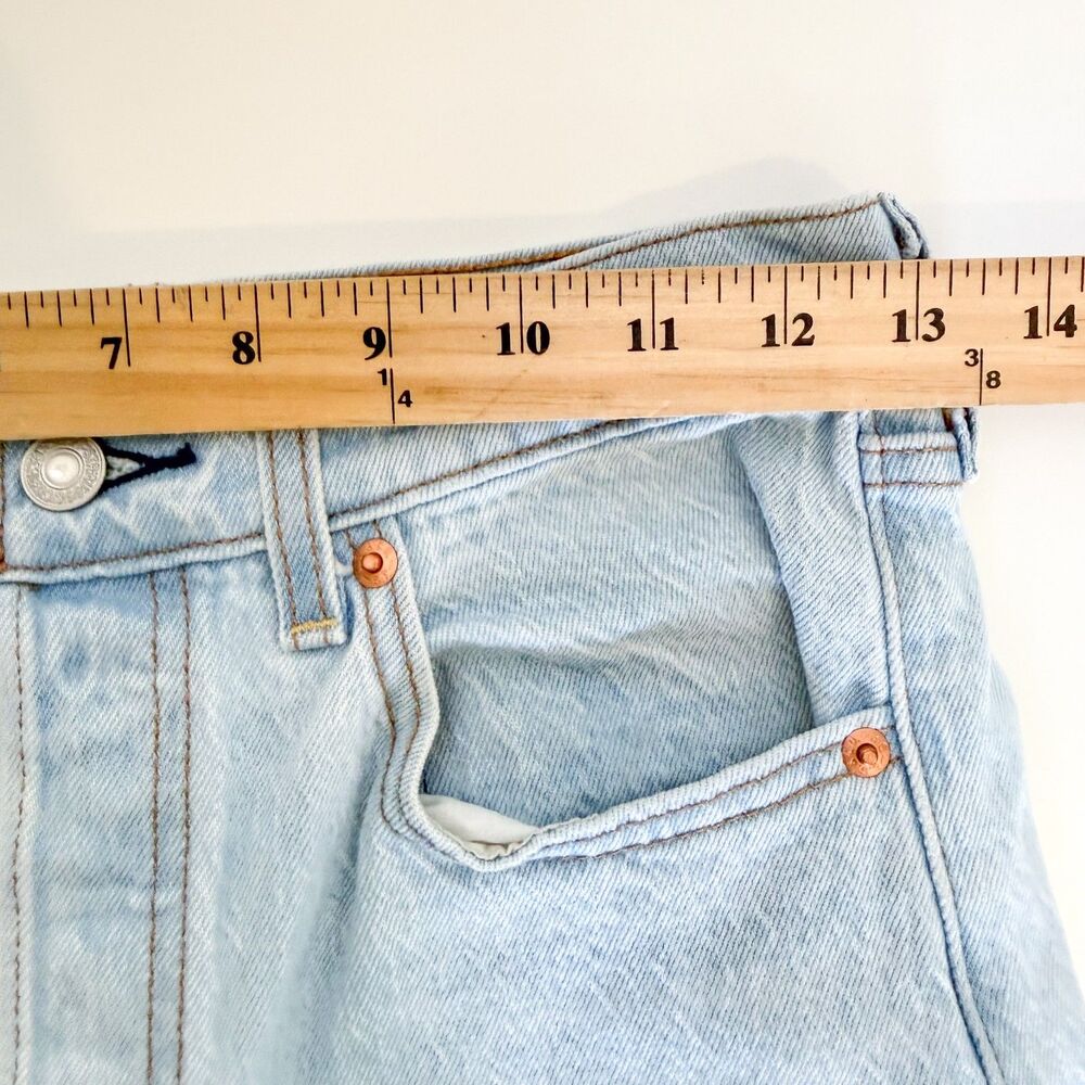 Levi's Ribcage Straight Ankle Jeans Light Wash 27 - Picture 8 of 9